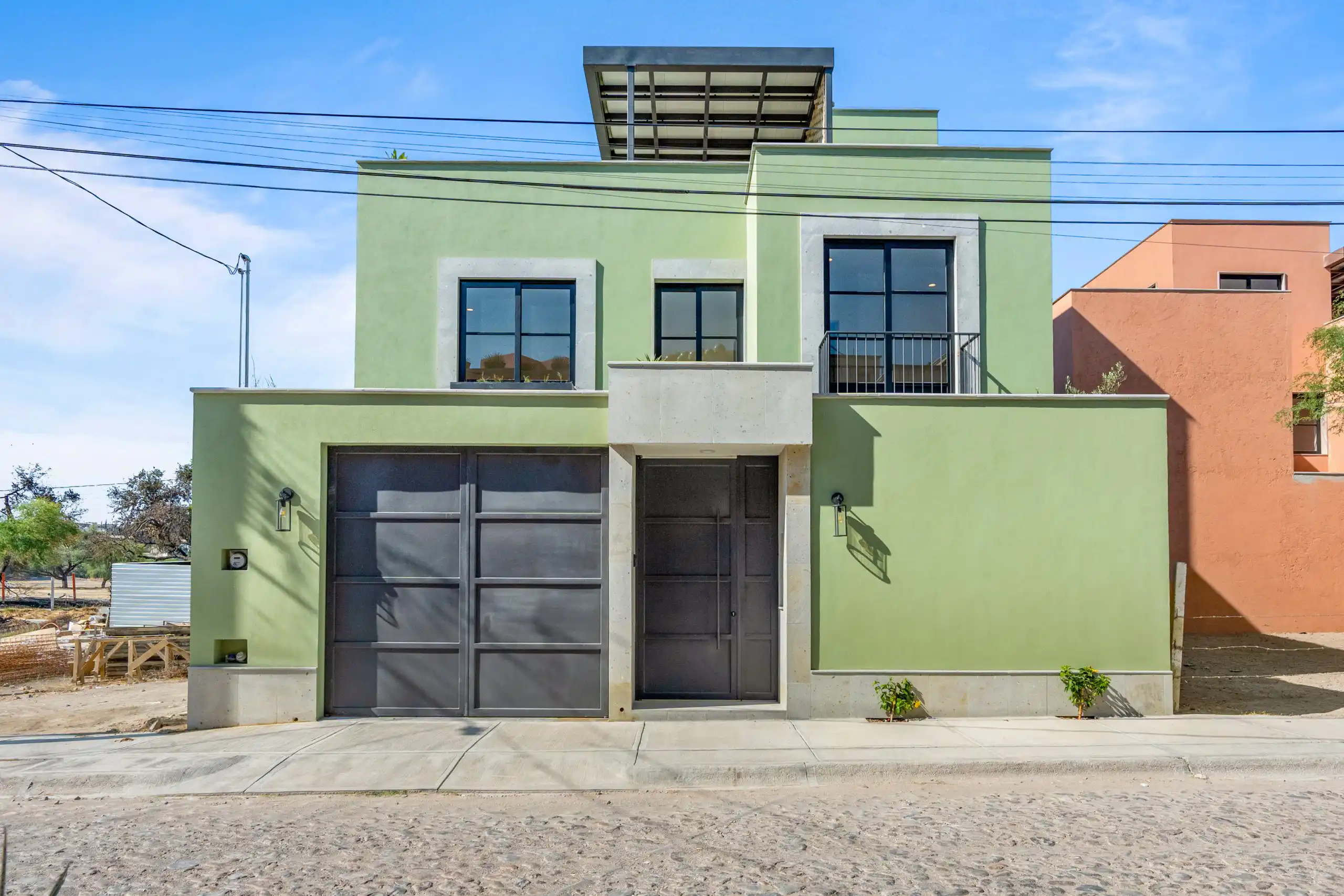 L’ AURORA TOWNHOUSES